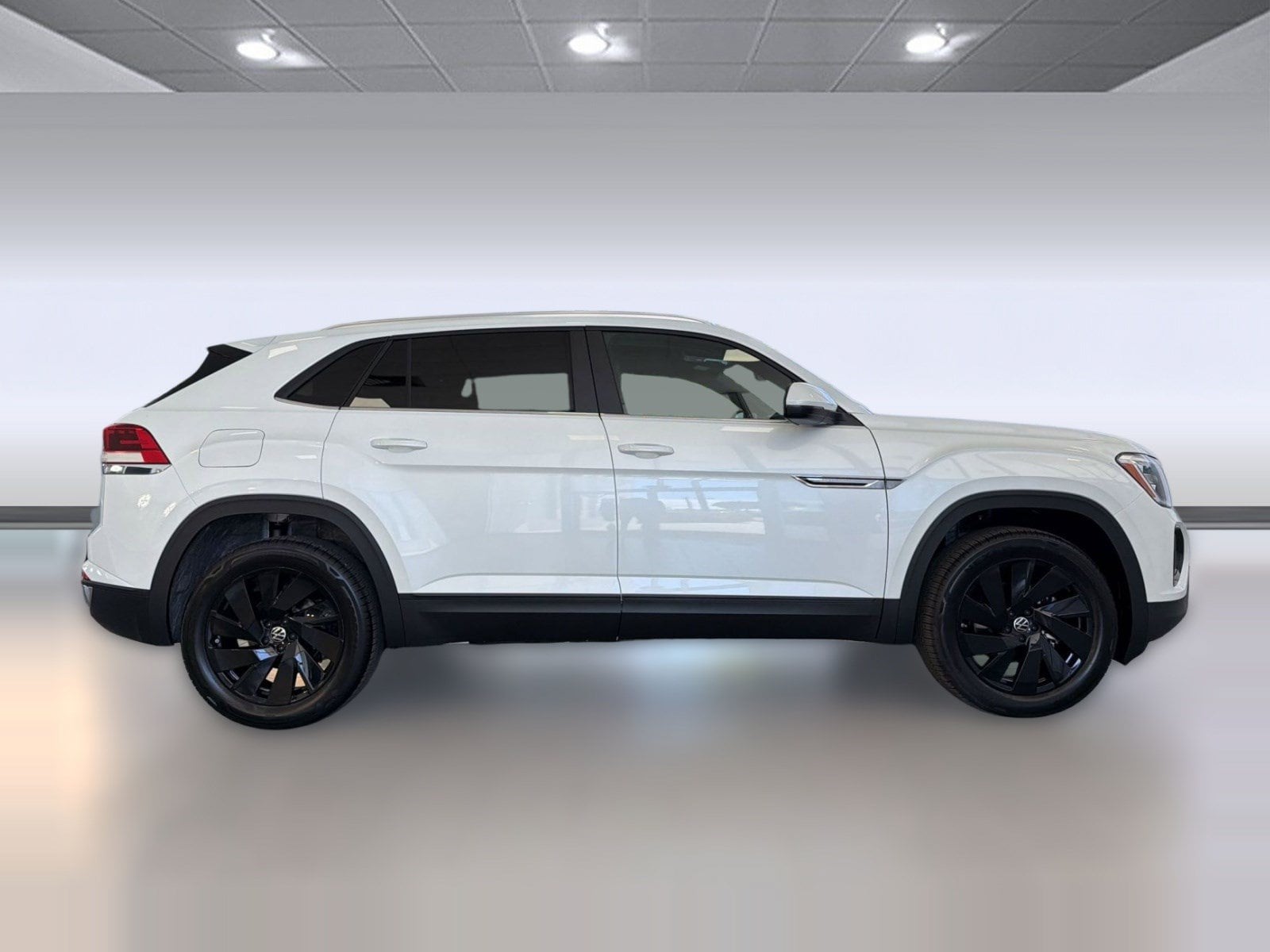 2026 Volkswagen Atlas Cross Sport SE w/Tech - Photo 8