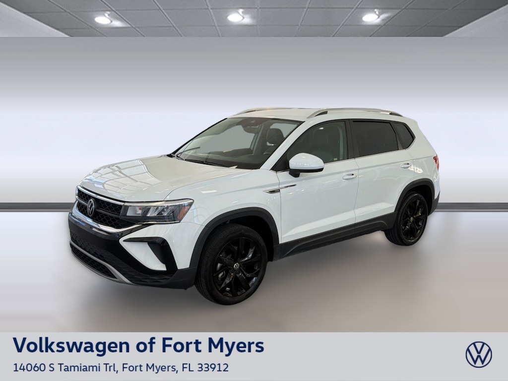 Used 2024 Volkswagen Taos SE SE FWD