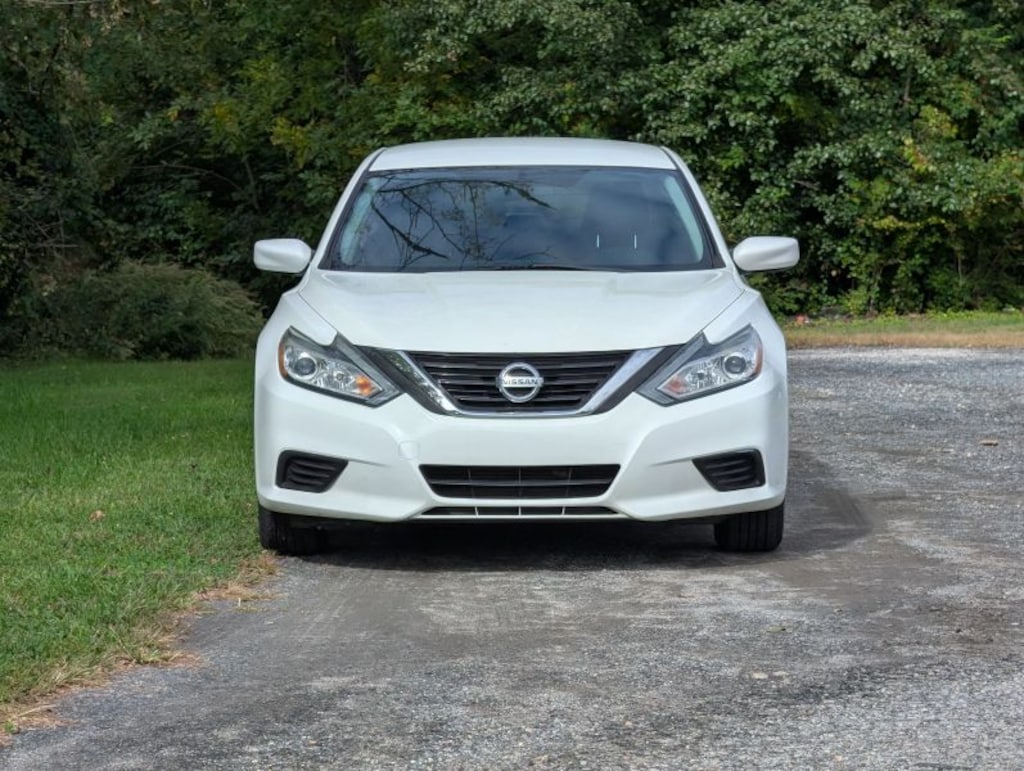 Used 2017 Nissan Altima 2.5 S Sedan 4D Sedan