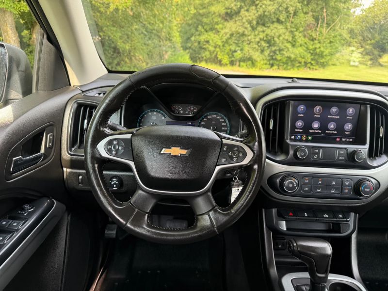 2019 Chevrolet Colorado LT - Photo 12