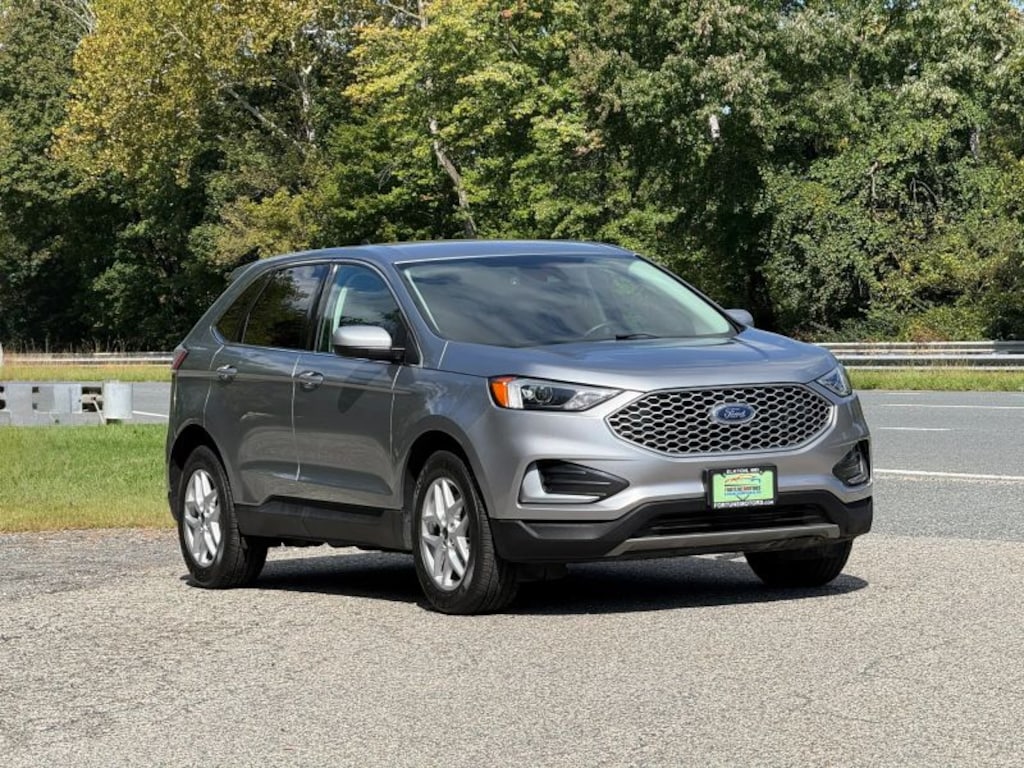 Used 2024 Ford Edge SEL Sport Utility 4D SUV