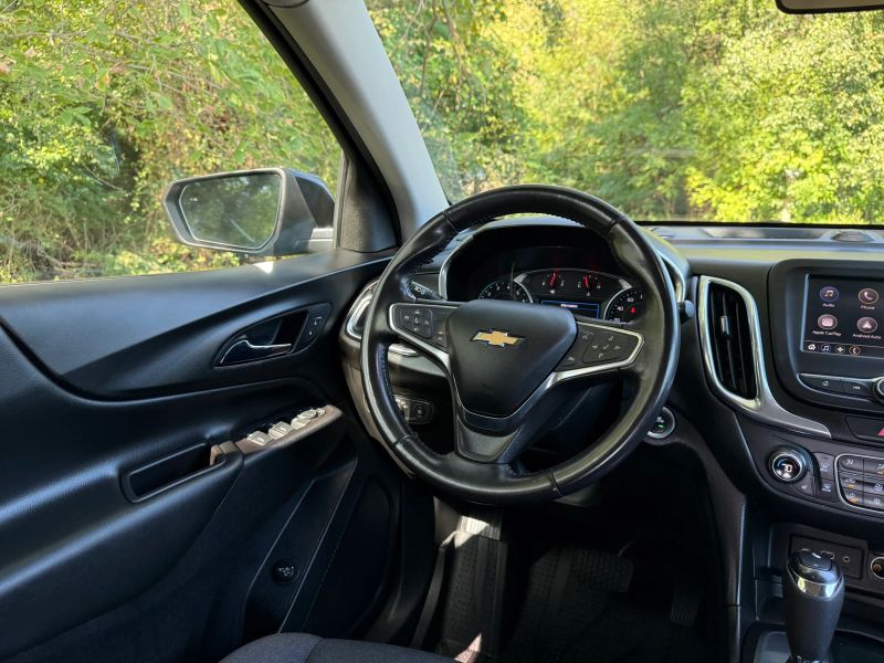 2020 Chevrolet Equinox LT - Photo 11