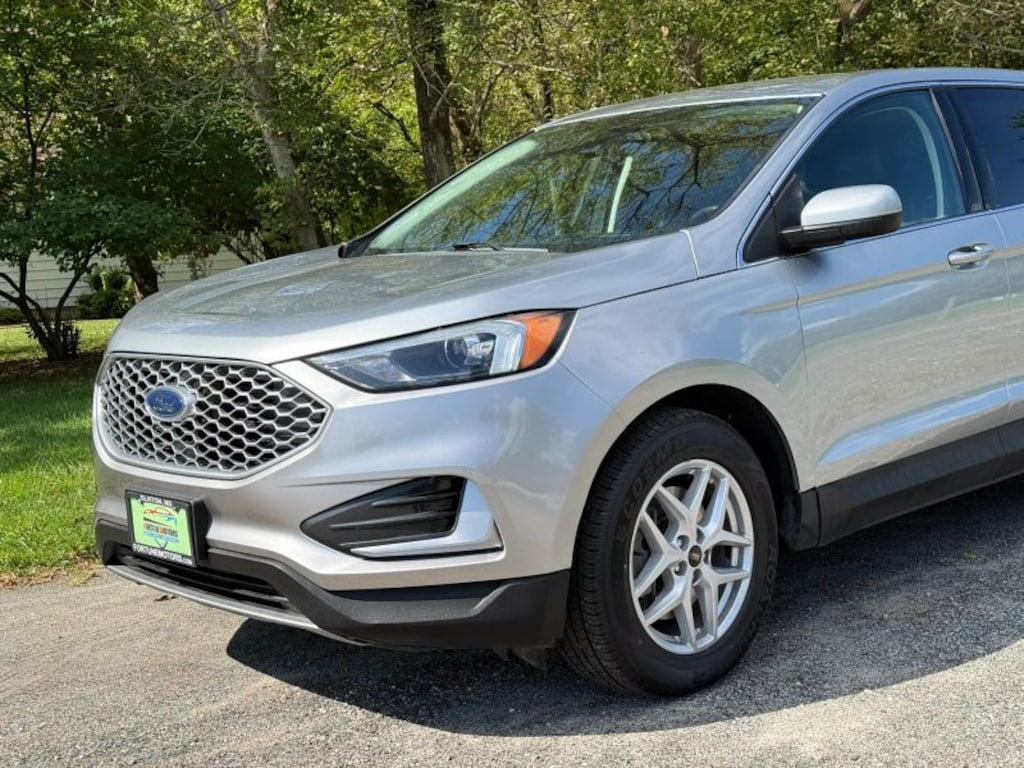 Used 2024 Ford Edge SEL Sport Utility 4D SUV