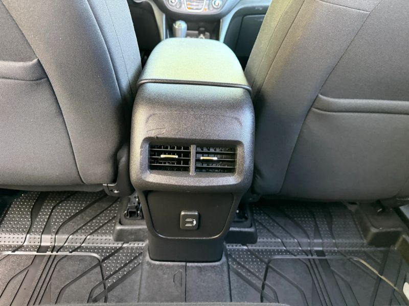 2020 Chevrolet Equinox LT - Photo 22