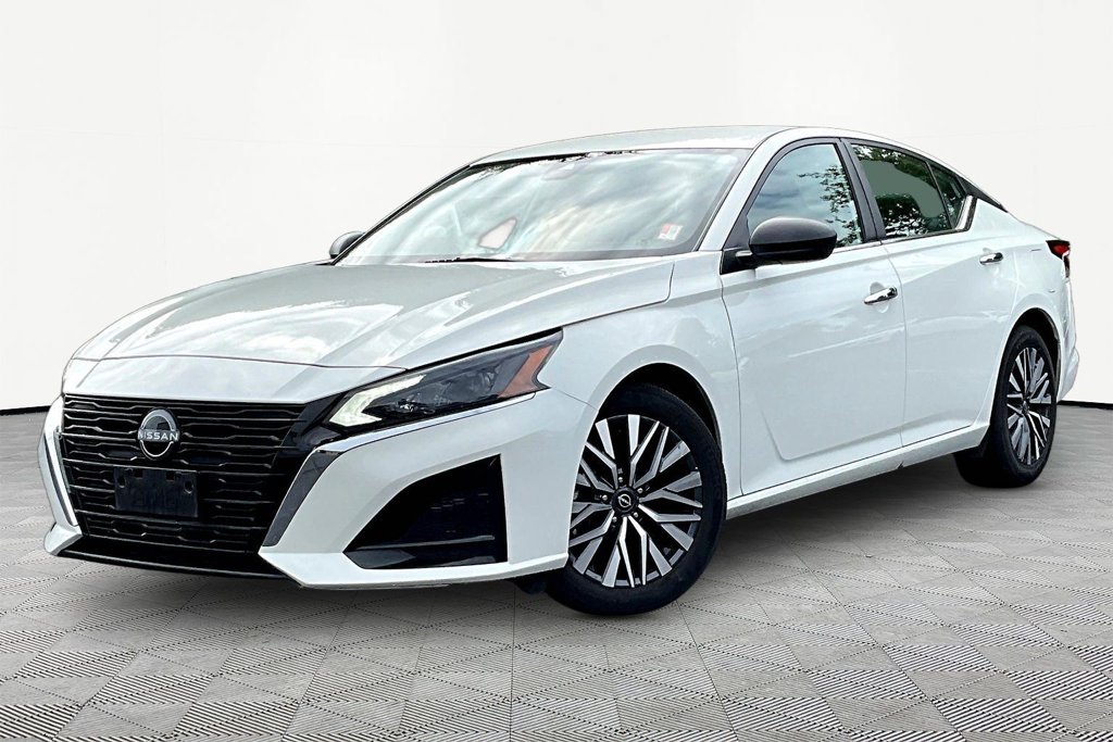 2025 Nissan Altima