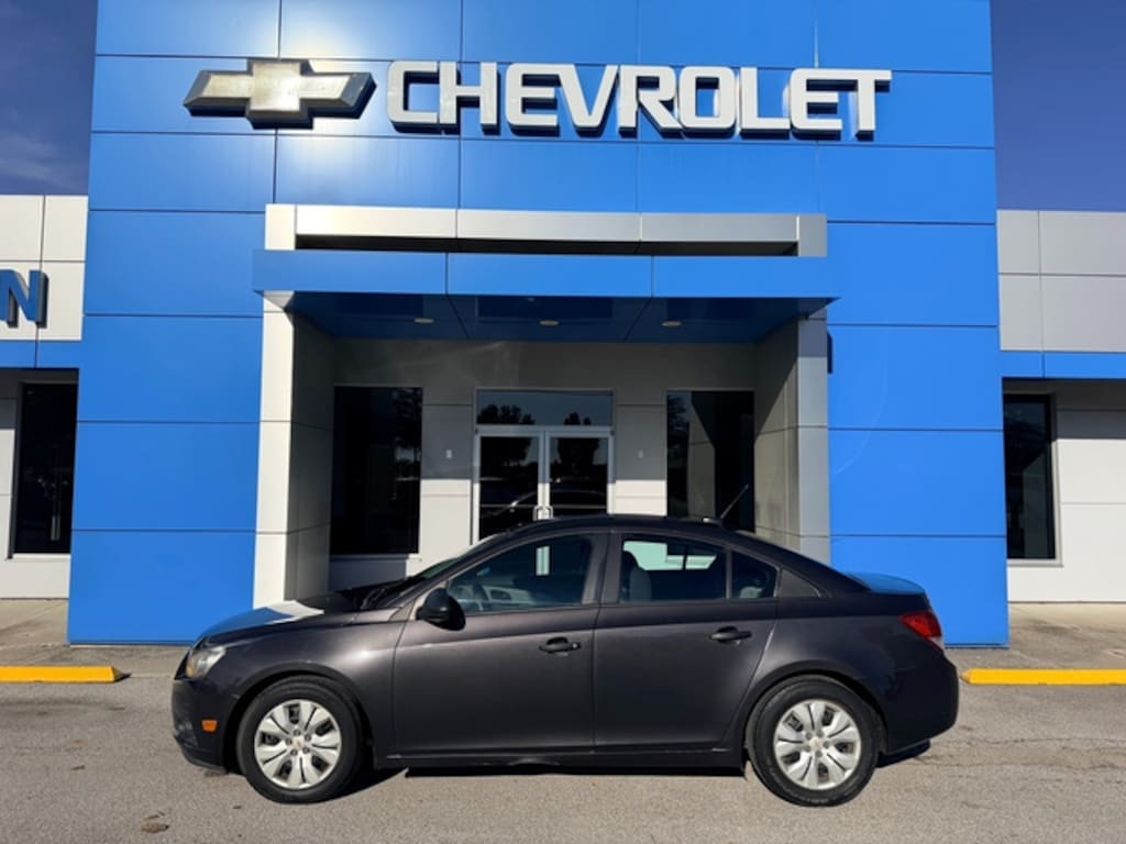 Used 2014 Chevrolet Cruze LS Sedan