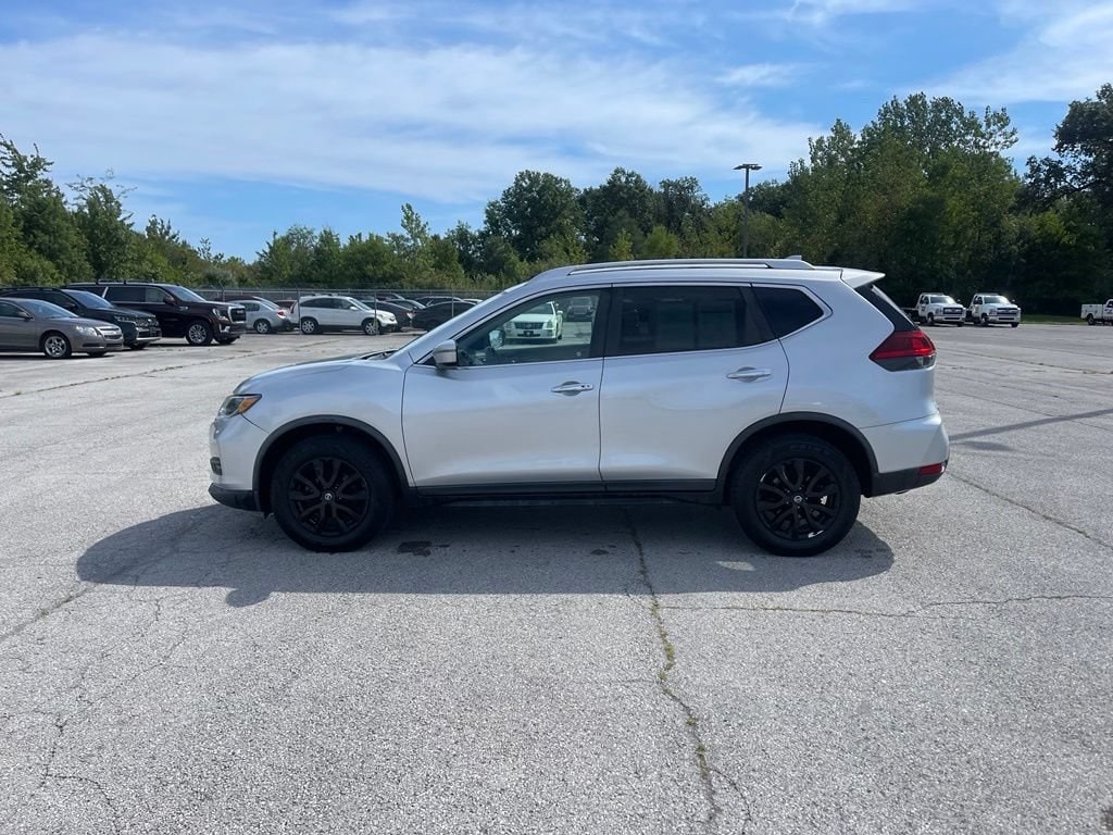 Used 2018 Nissan Rogue SV with VIN KNMAT2MV6JP567237 for sale in Sandusky, OH