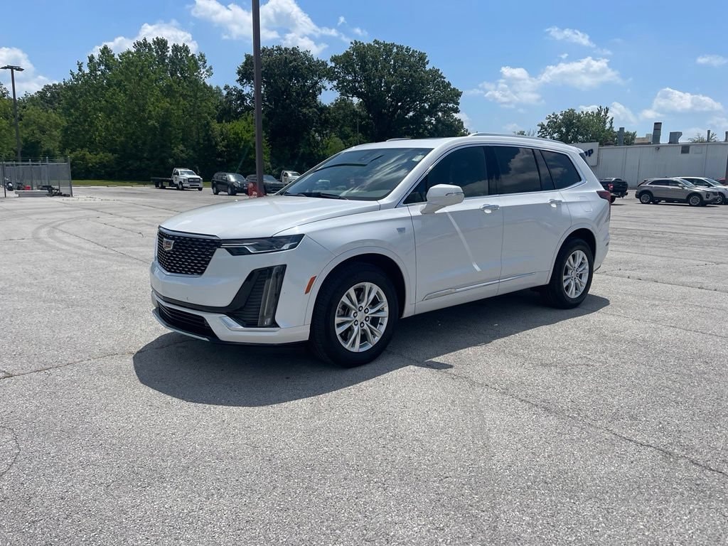 2025 Cadillac XT6 Luxury