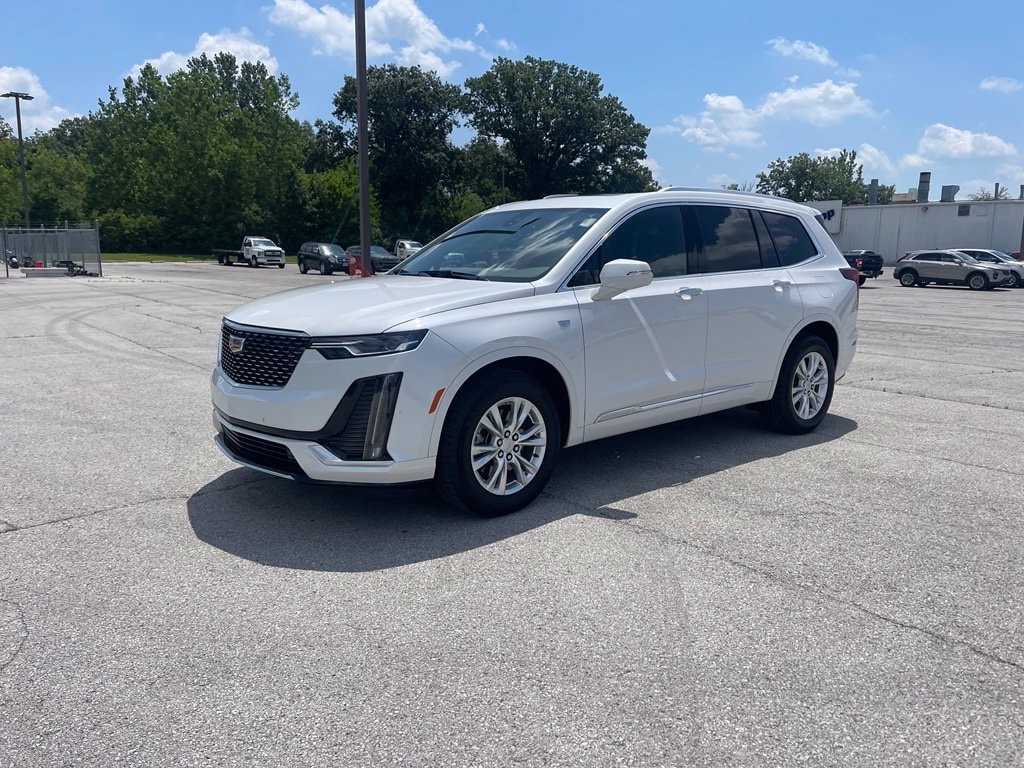 2025 Cadillac XT6 Luxury