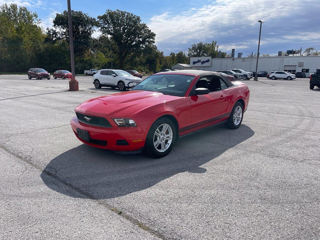 2011 Ford Mustang V6
