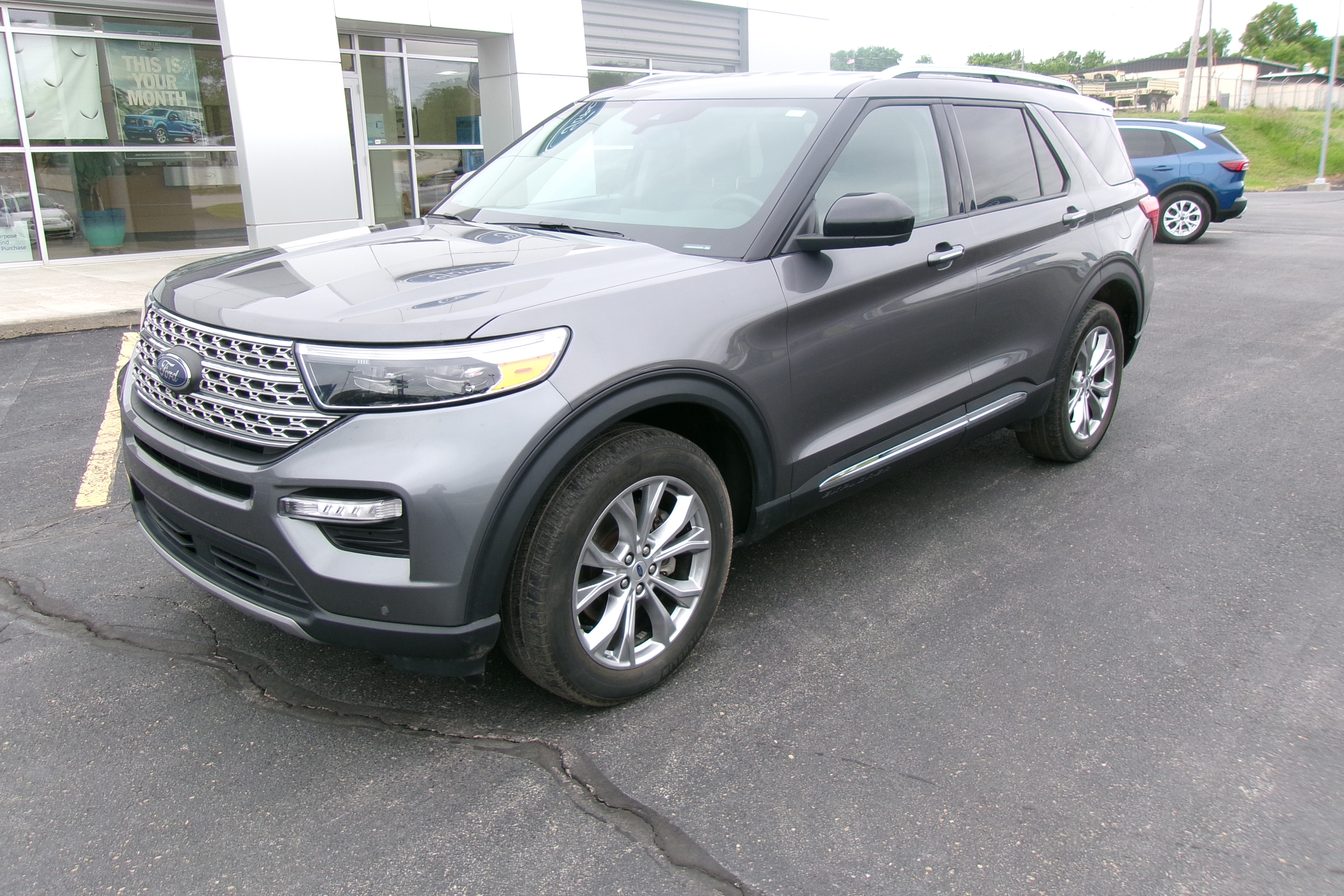 2023 Ford Explorer Limited SUV