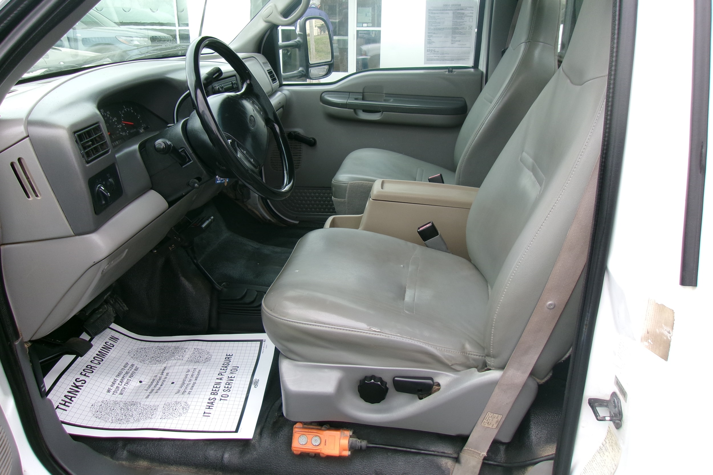 1999 Ford F-350 - Photo 7