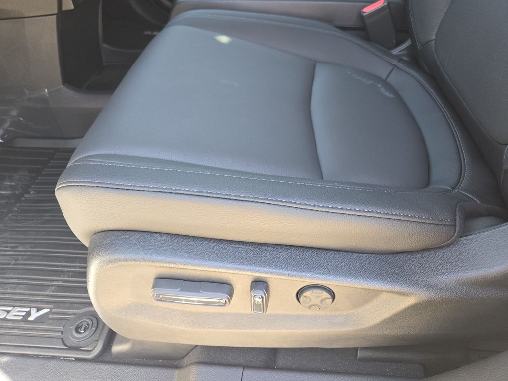 2026 Honda Odyssey EX-L - Photo 13