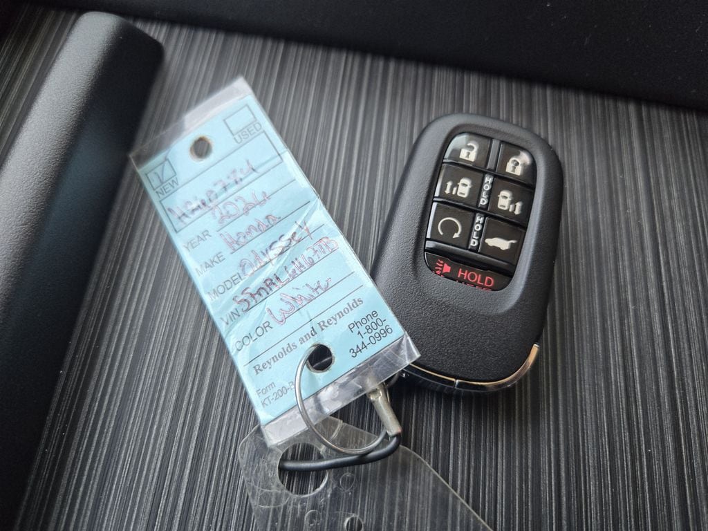 2026 Honda Odyssey EX-L - Photo 24