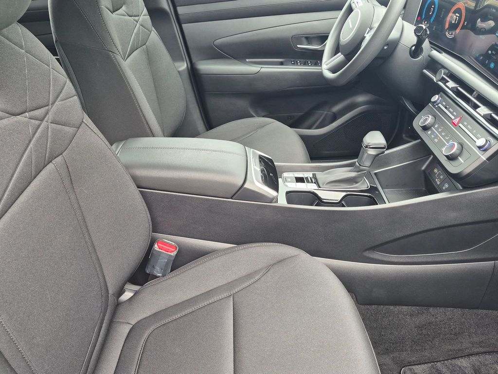 2026 Hyundai Tucson SE - Photo 28
