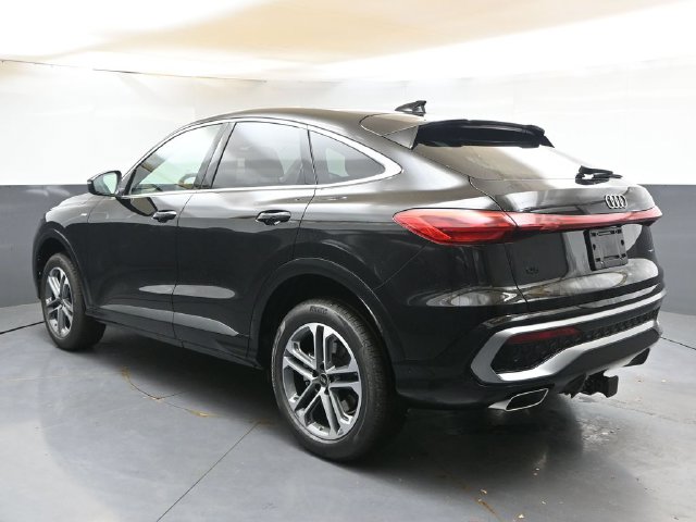 New 2026 Audi Q5 2.0T Premium SUV