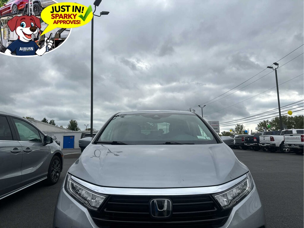 Used 2023 Honda Odyssey Touring Van