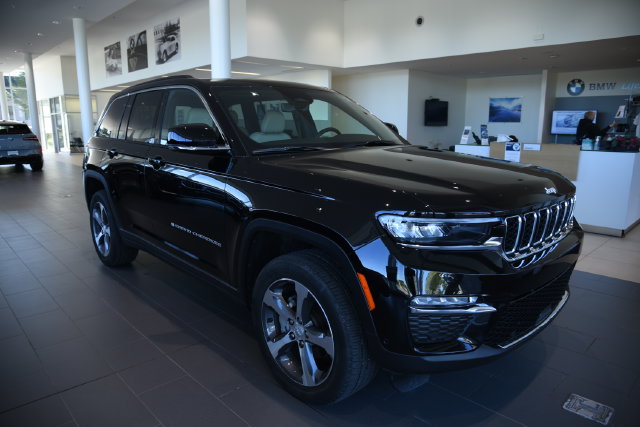 Used 2025 Jeep Grand Cherokee Limited SUV