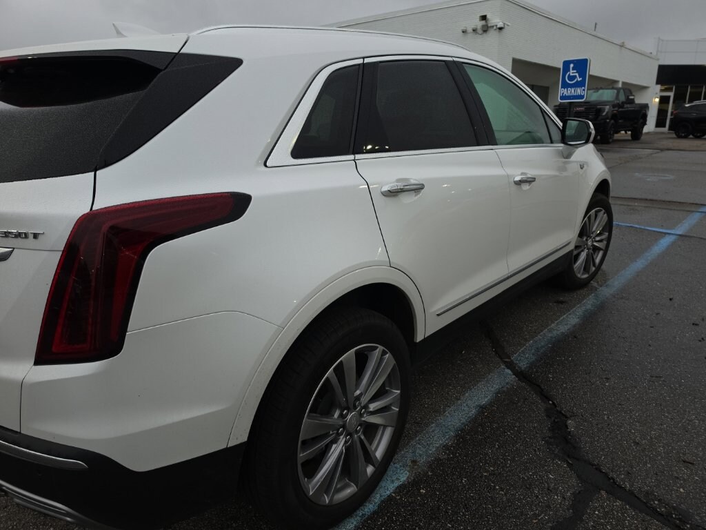 Used 2024 CADILLAC XT5 Premium Luxury SUV