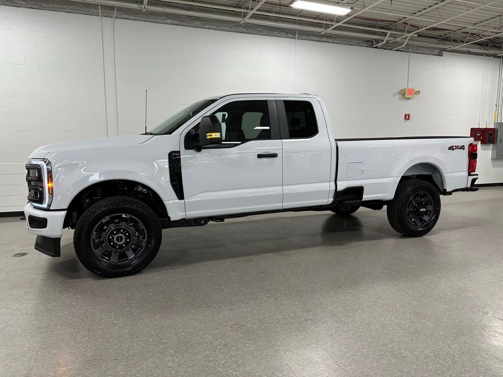 2026 Ford F-350 Super Duty XL - Photo 34