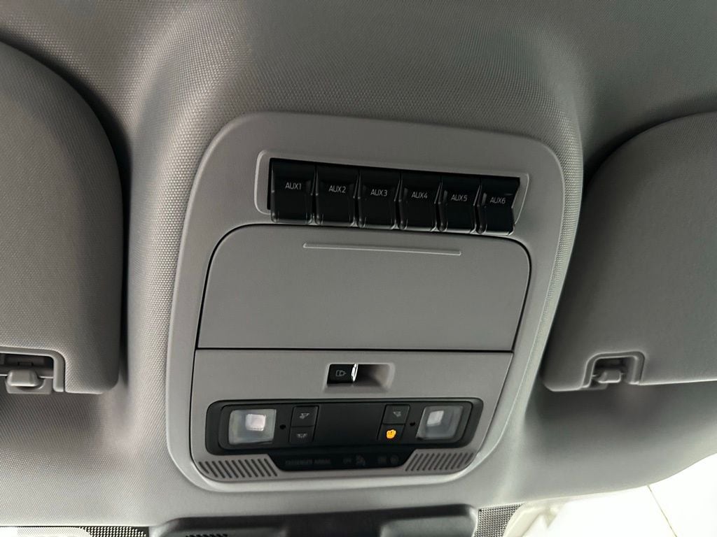 2026 Ford F-350 Super Duty XL - Photo 48