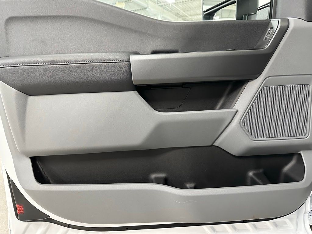 2026 Ford F-350 Super Duty XL - Photo 39