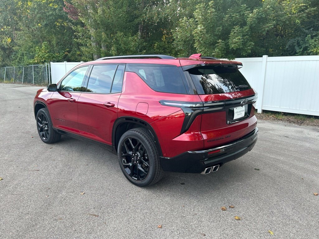 Used 2024 Chevrolet Traverse RS SUV