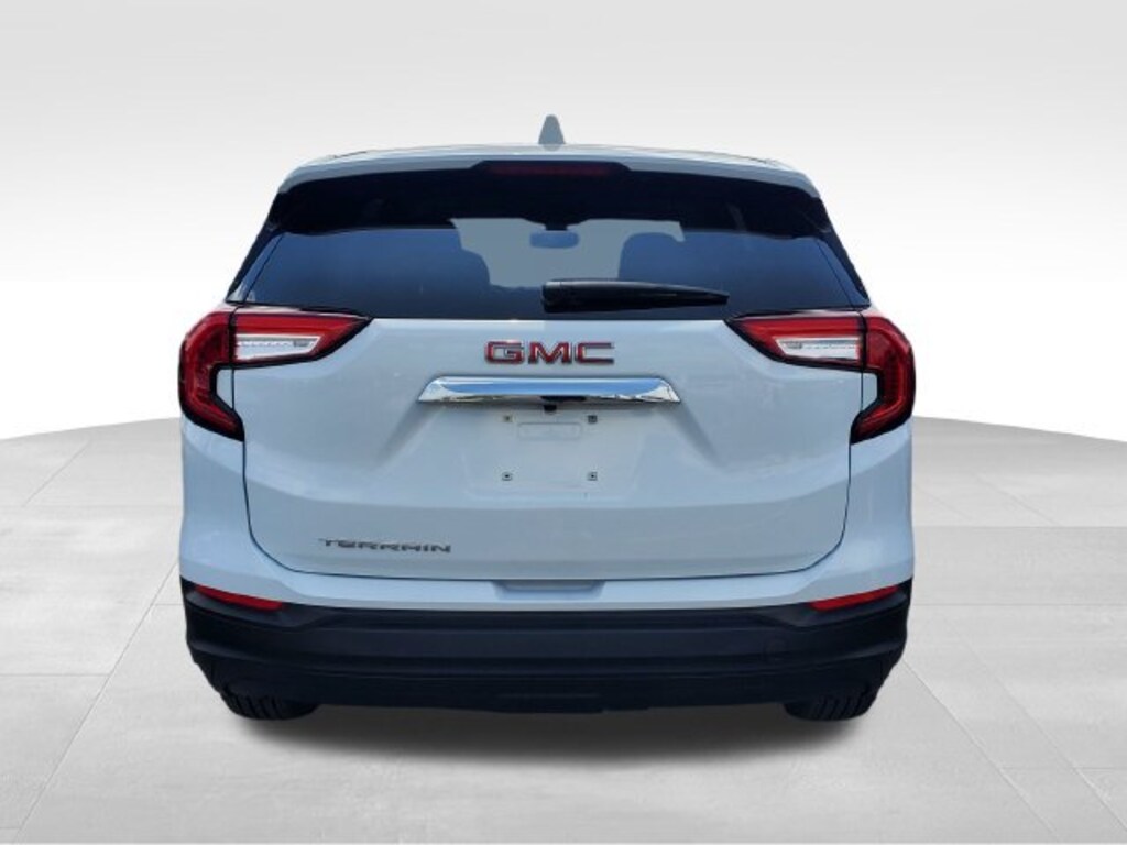 Used 2023 GMC Terrain SLE SUV