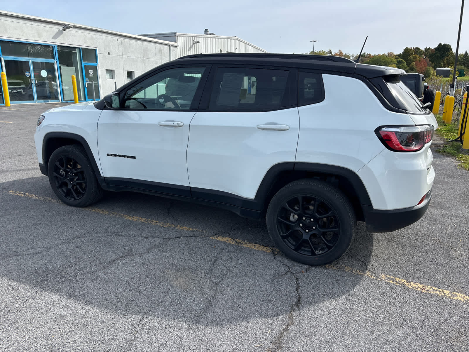 Used 2024 Jeep Compass Latitude SUV