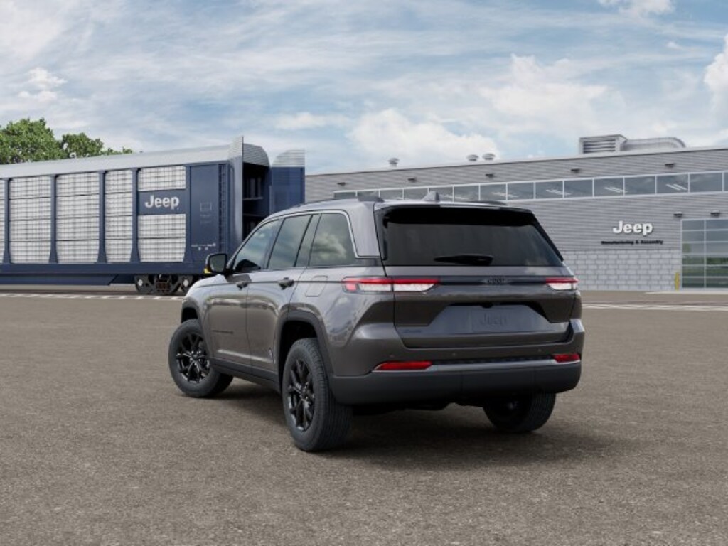 New 2026 Jeep Grand Cherokee LAREDO ALTITUDE 4X4 Sport Utility