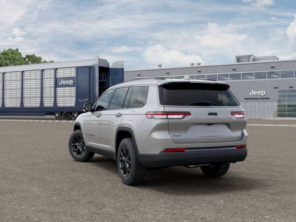 New 2026 Jeep Grand Cherokee L Altitude Sport Utility