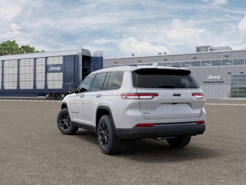 New 2026 Jeep Grand Cherokee L Altitude Sport Utility