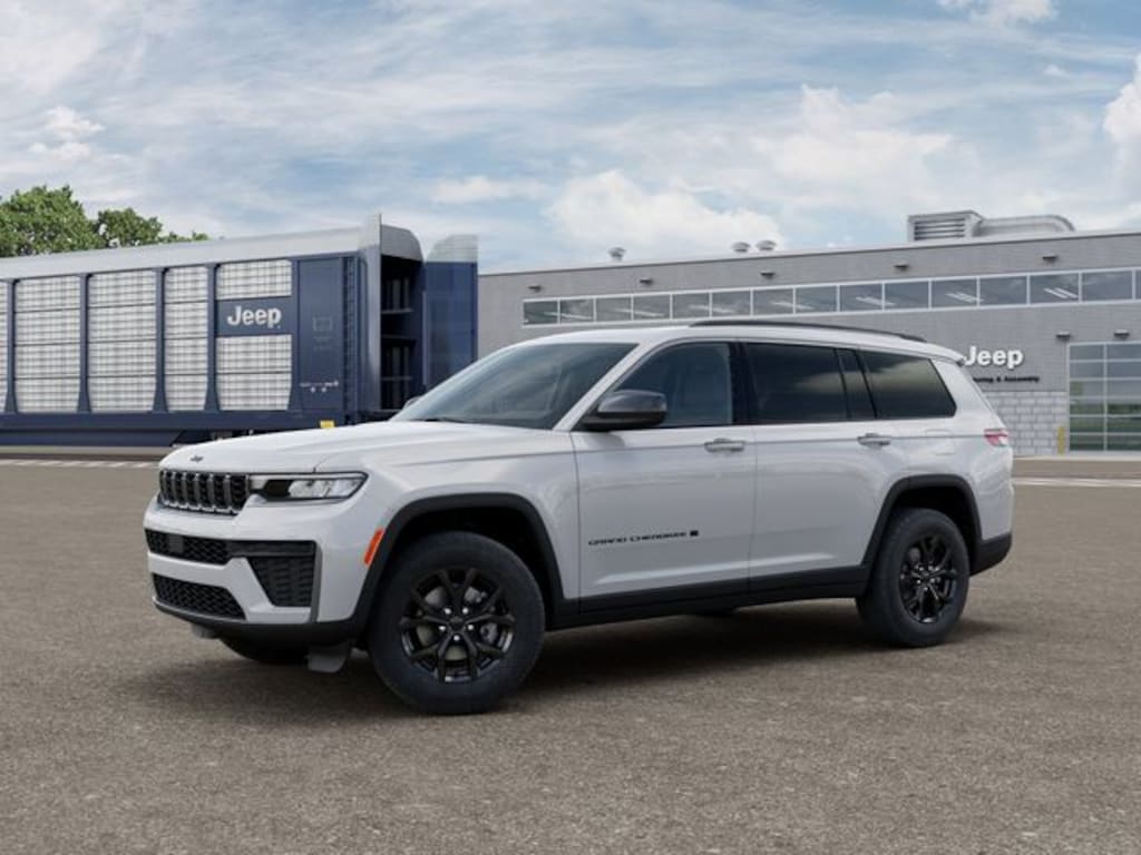 New 2026 Jeep Grand Cherokee L Altitude Sport Utility