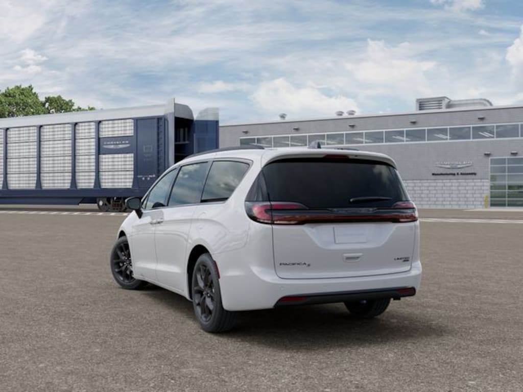 New 2027 Chrysler Pacifica Limited Passenger Van