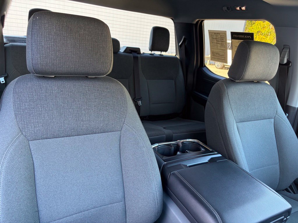 2024 Ford F-150 XLT - Photo 13