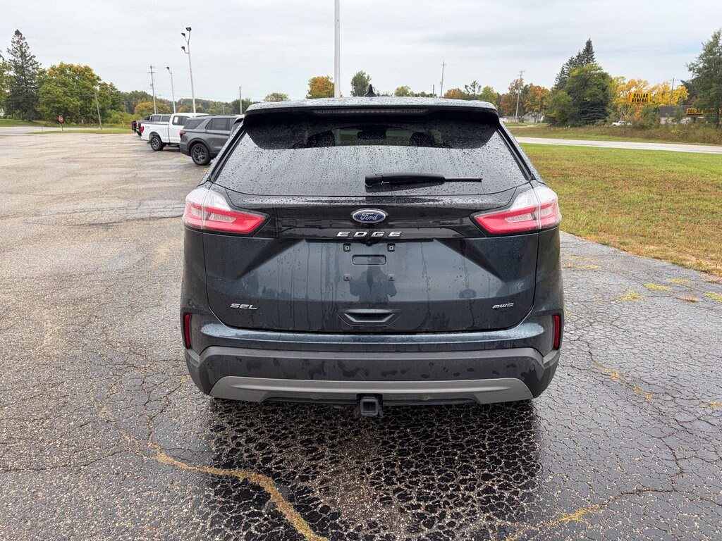 Used 2024 Ford Edge SEL SUV