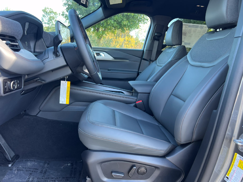 Used 2027 Ford Explorer Active SUV