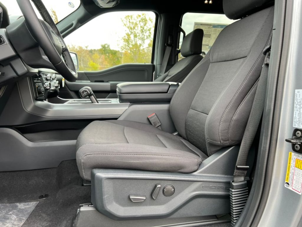 Used 2025 Ford F-150 XLT Truck SuperCrew Cab