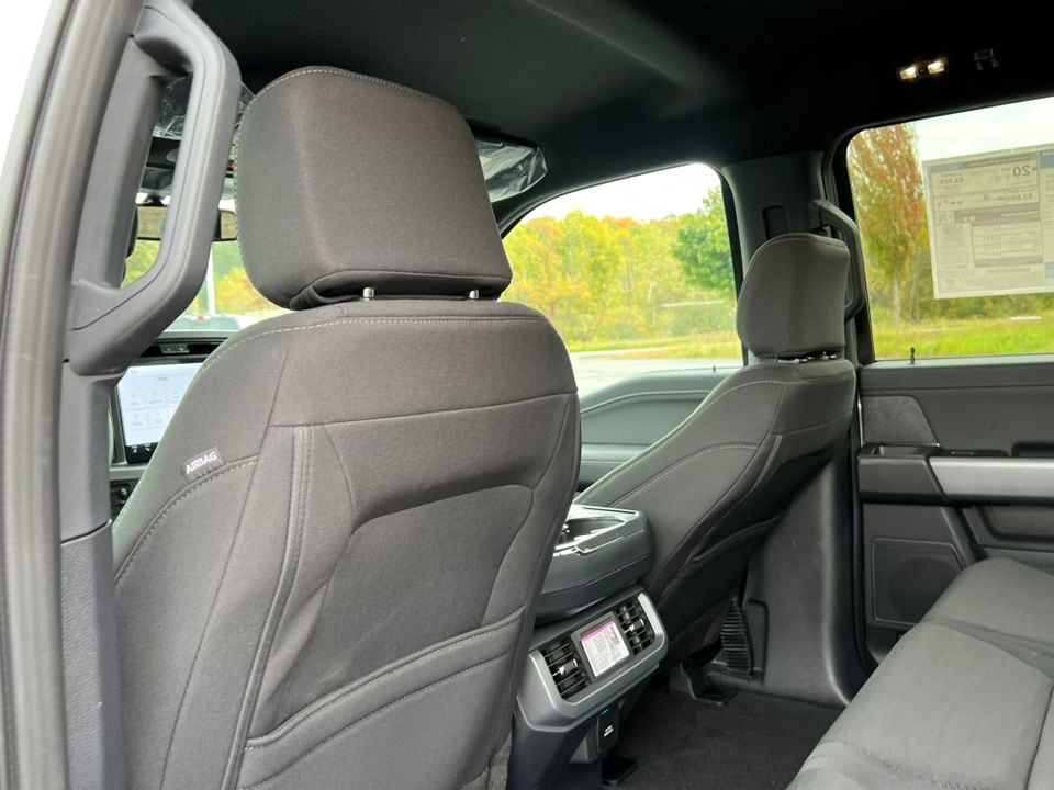 2025 Ford F-150 XLT - Photo 36