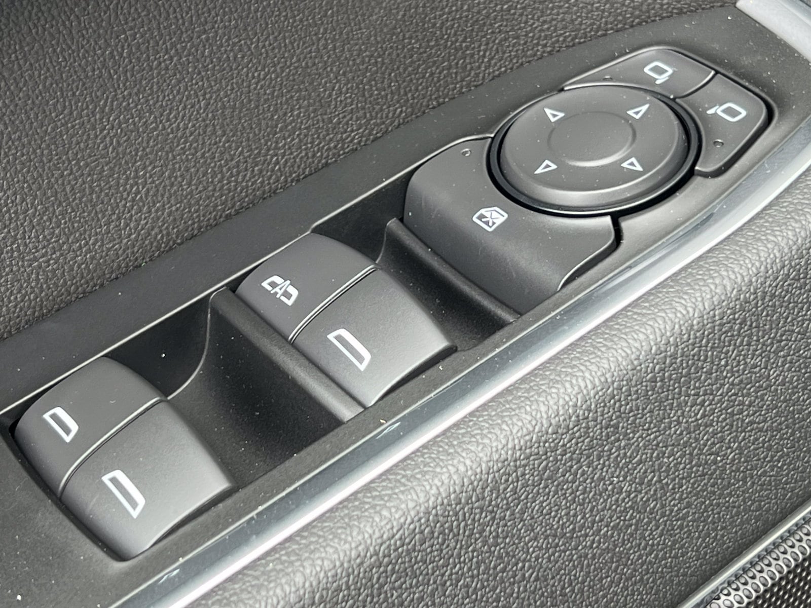 2026 Chevrolet Silverado 1500 RST - Photo 20