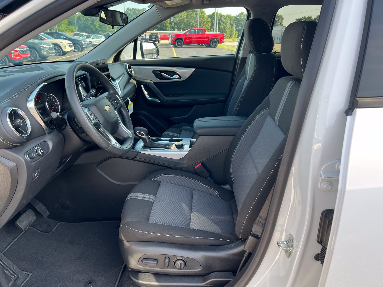 2026 Chevrolet Blazer 2LT - Photo 4