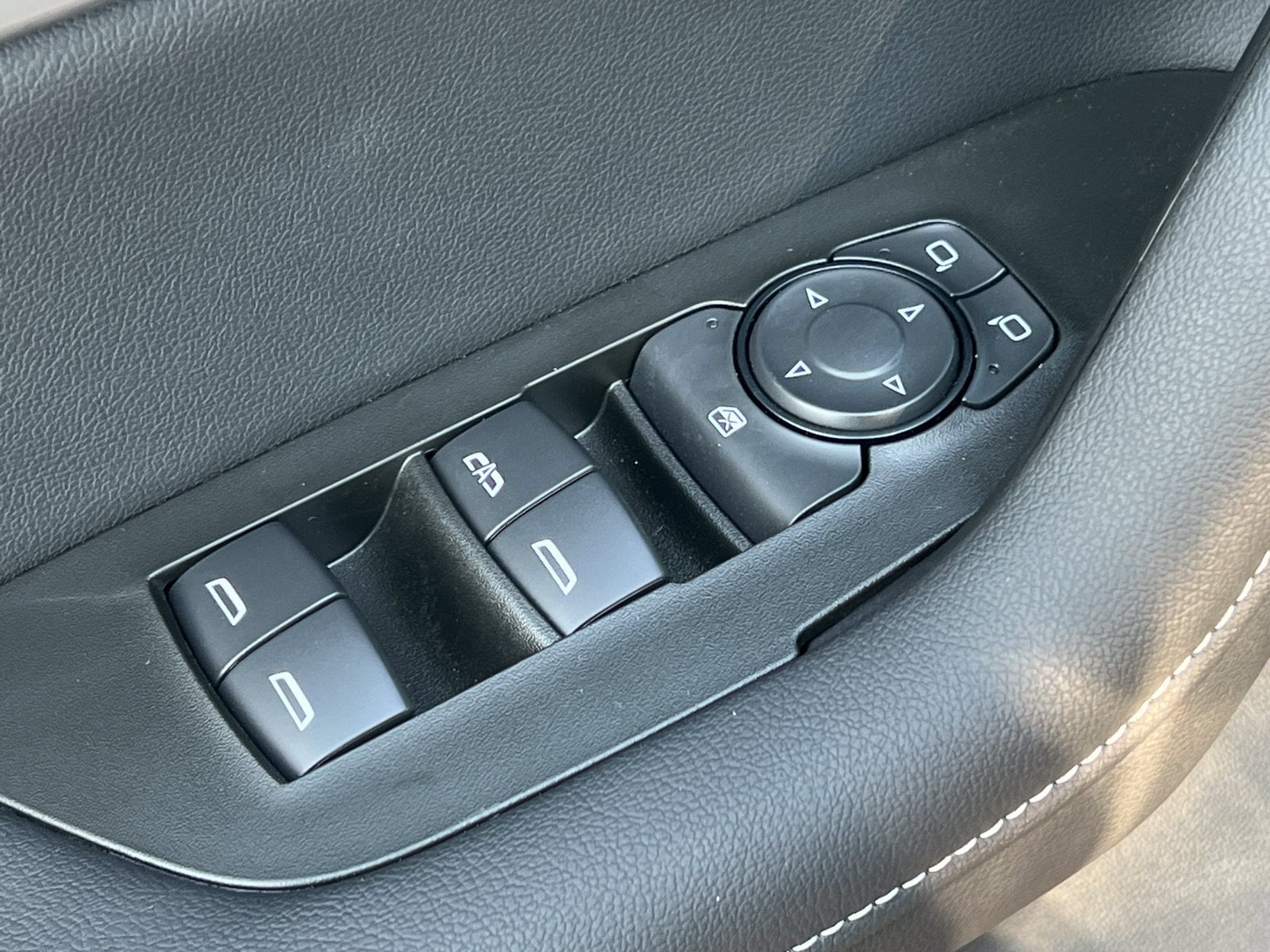 2026 Chevrolet Blazer 2LT - Photo 13