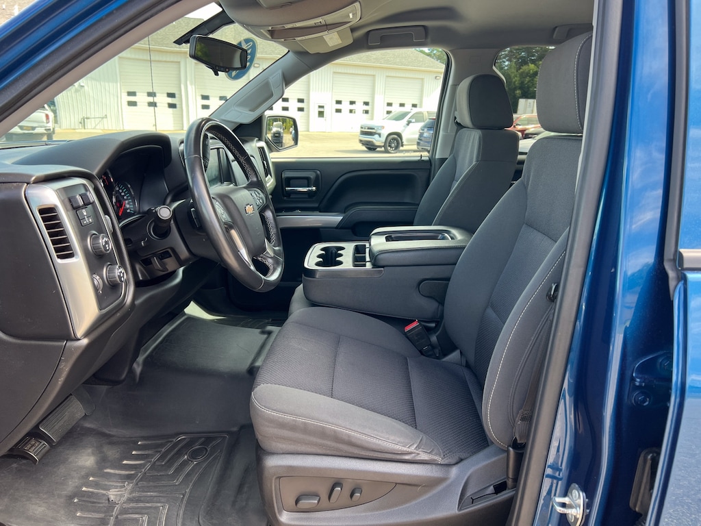Used 2018 Chevrolet Silverado 1500 LT Truck Crew Cab
