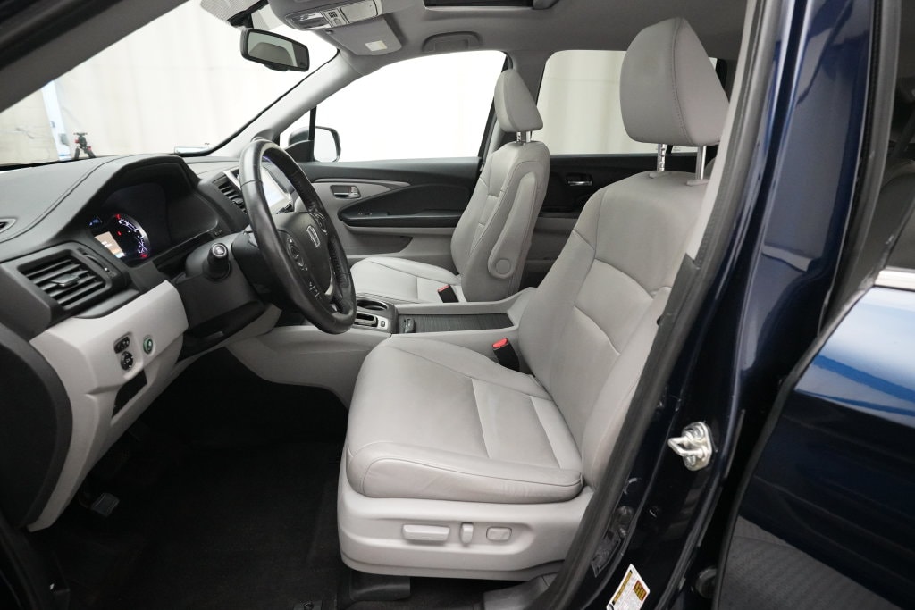 2017 Honda Pilot EX-L - Photo 7