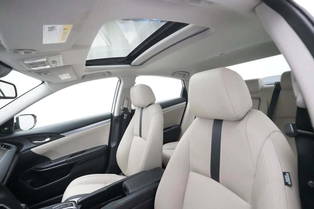 2018 Honda Civic Touring - Photo 30