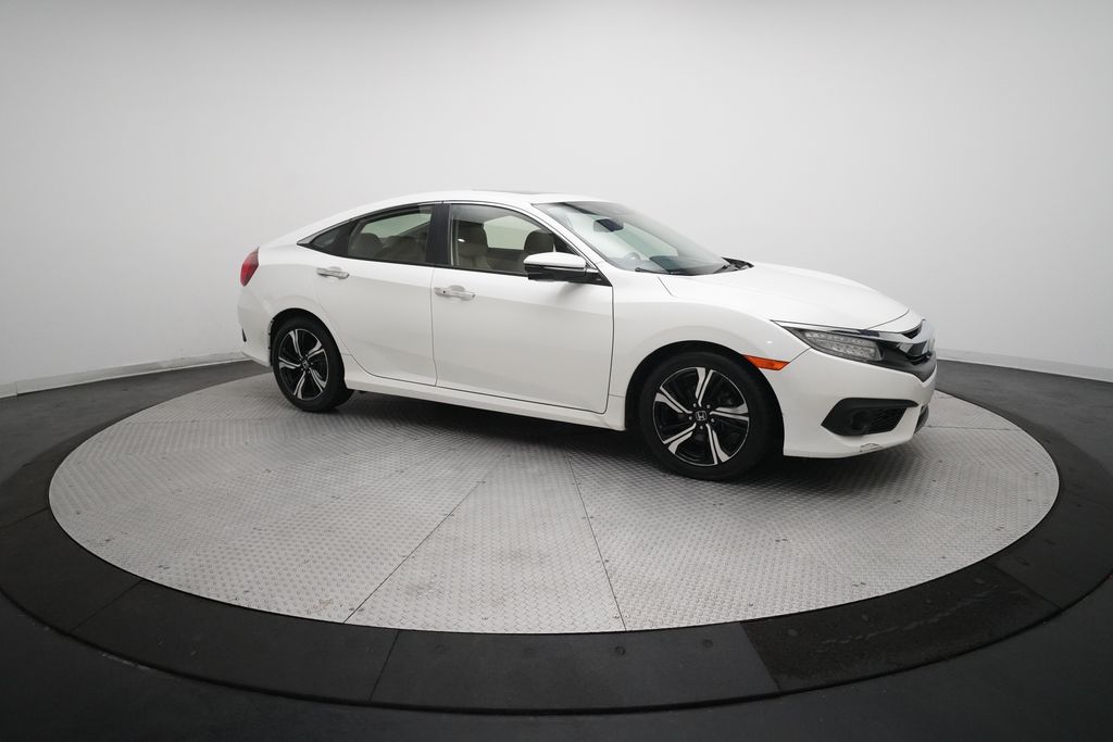 2018 Honda Civic Touring - Photo 35