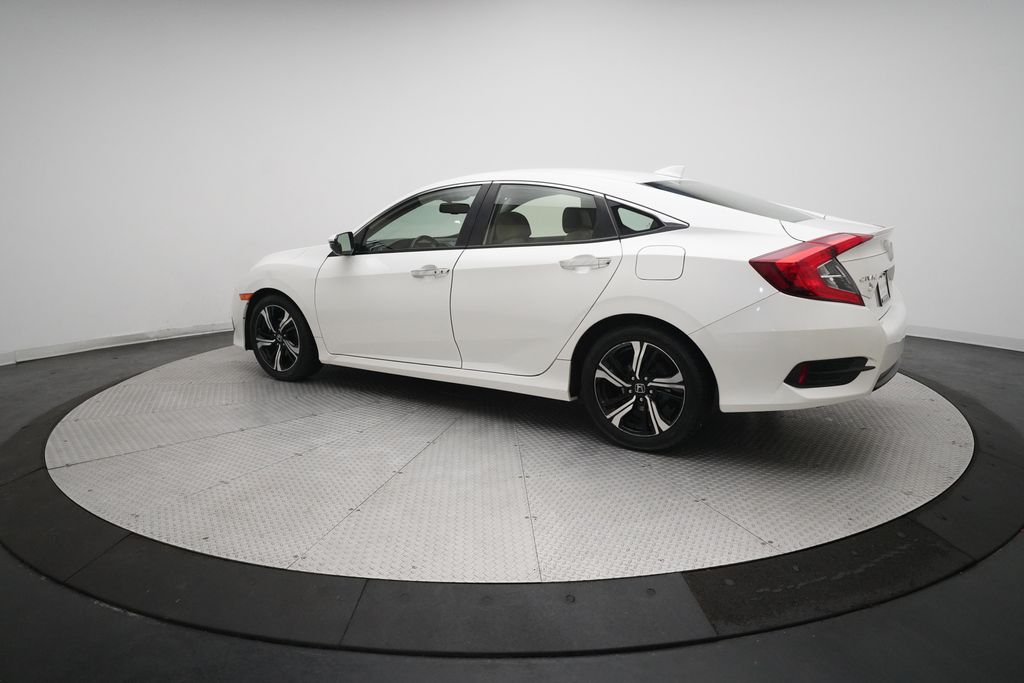 2018 Honda Civic Touring - Photo 32