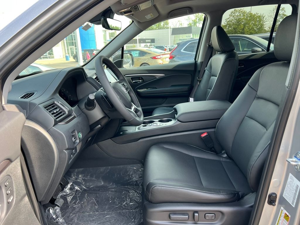 New 2026 Honda Ridgeline RTL Truck Crew Cab