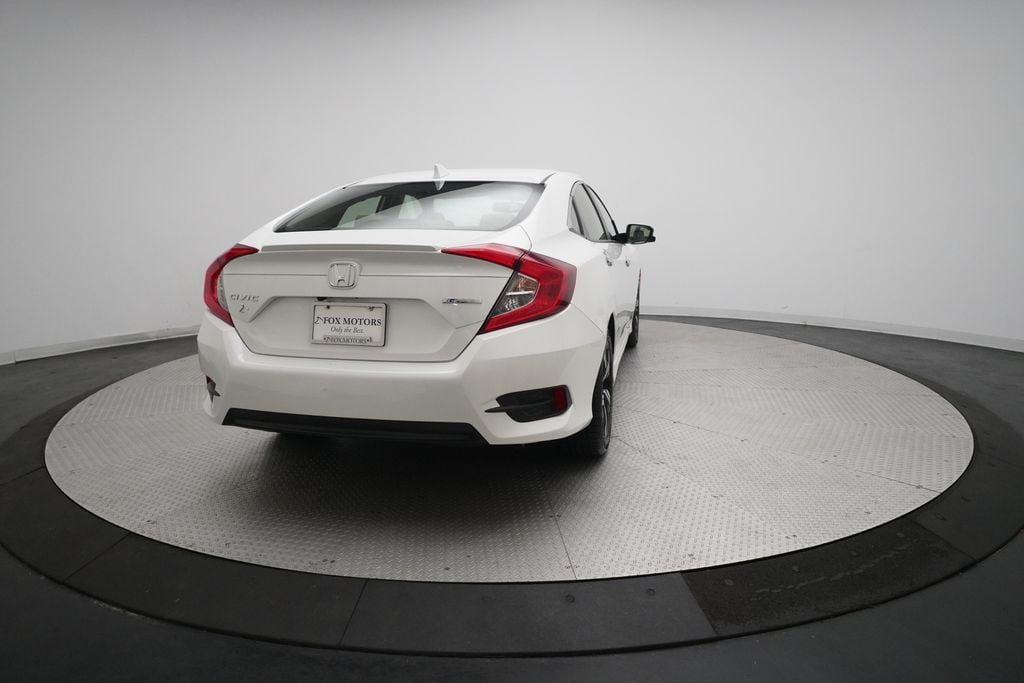 2018 Honda Civic Touring - Photo 13