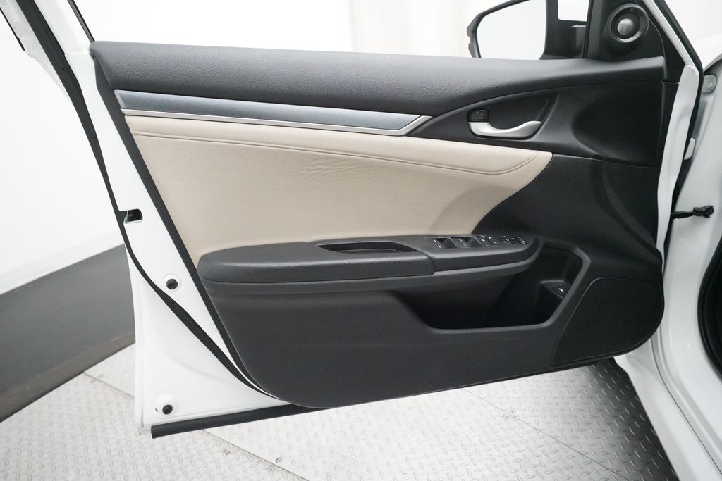 2018 Honda Civic Touring - Photo 26